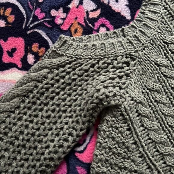 NWT Aeropostale Cold Shoulder Cable Sweater - Picture 7 of 9